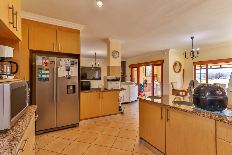 3 Bedroom Property for Sale in The Coves North West